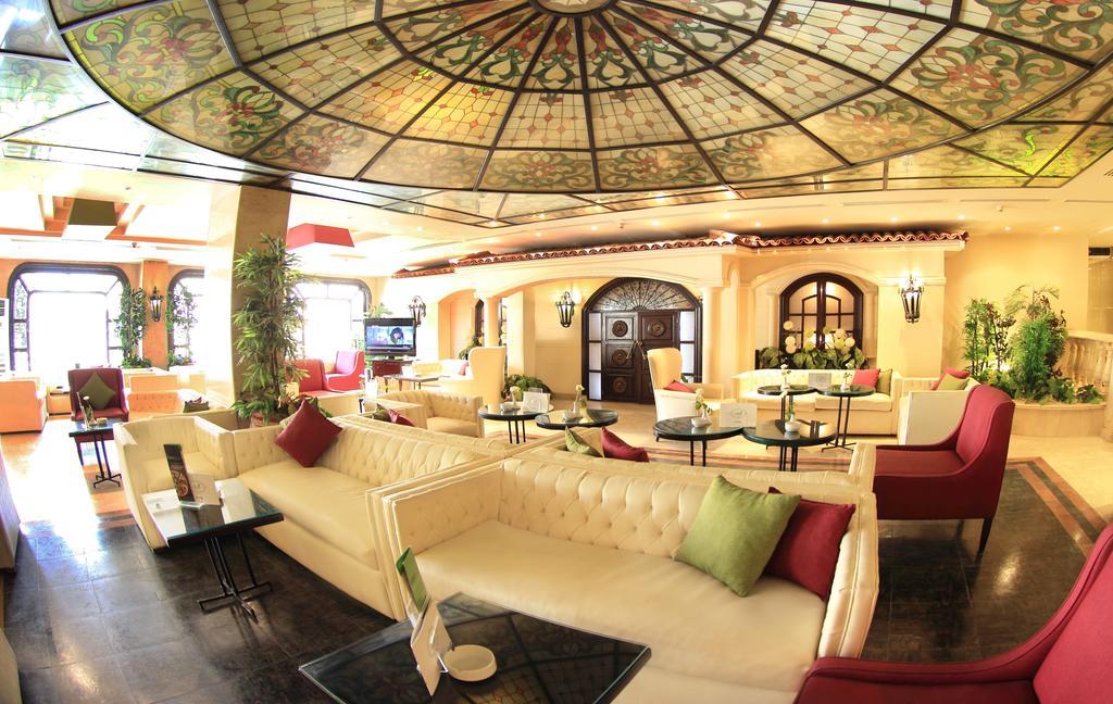 Pyramisa Suites Hotel Cairo Giza Экстерьер фото The lobby of the hotel